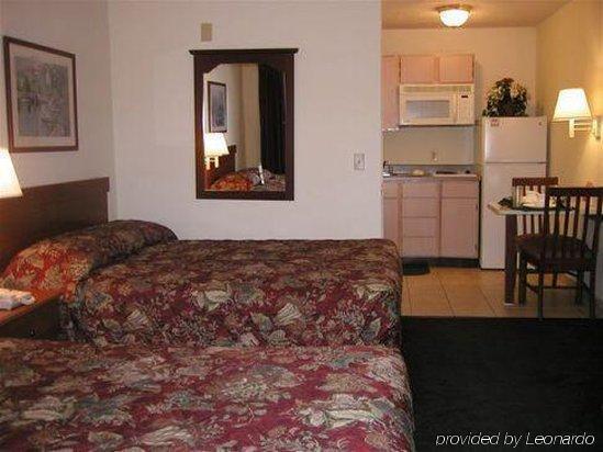 Intown Suites Extended Stay Greensboro Nc - Lanada Chambre photo